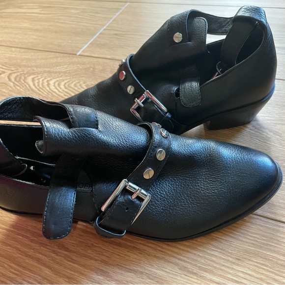 R Minkoff booties - Picture 1 of 3